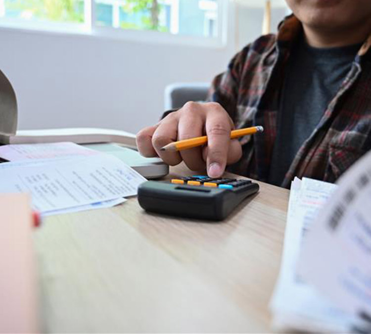 £100,000 tax trap UK